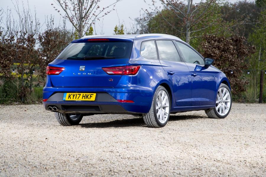  Seat Leon ST FR 2017 года  (UK) (фото 25 из 27)